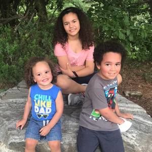 Meet your Posher, Evan-ashley